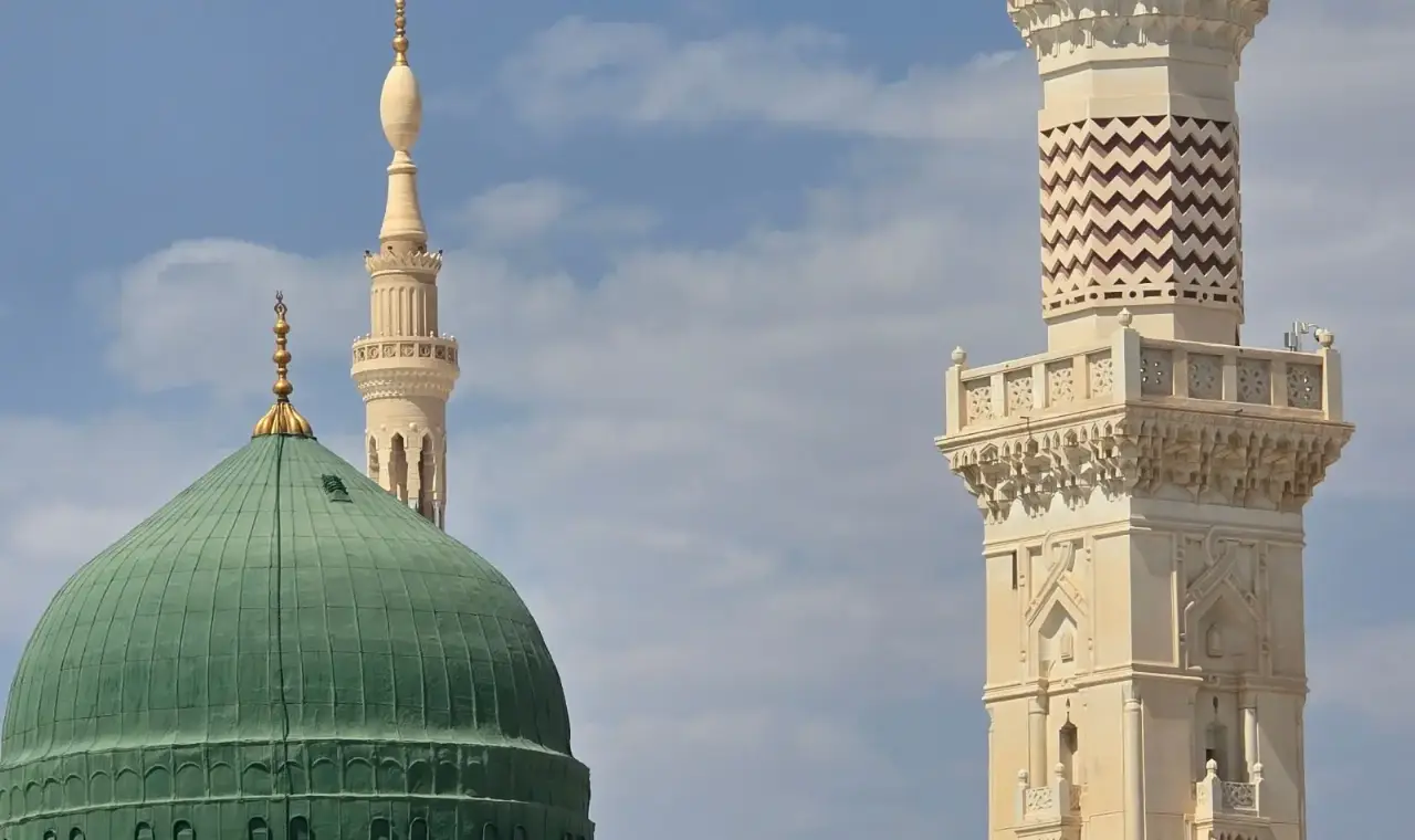 Masjid an-Nabawi and its green dome in Madinah